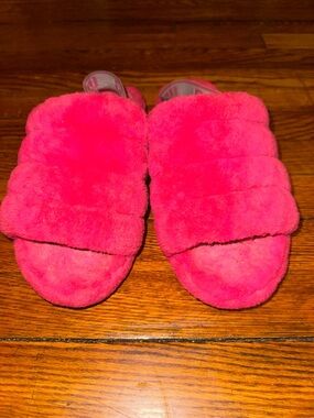 Fluff yeah Slide Slippers - Bright Pink